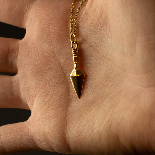 Collar Kunai enchapado en oro