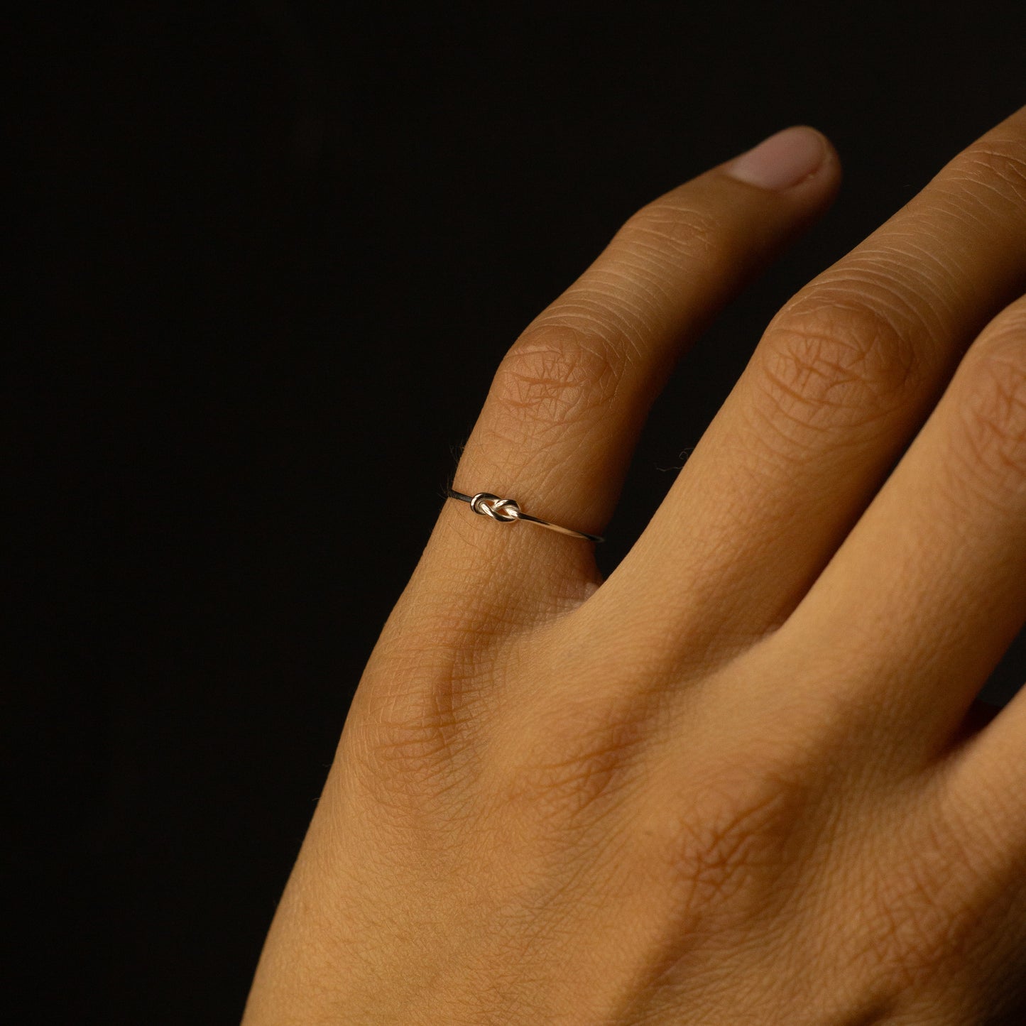 Anillo nudo infinito